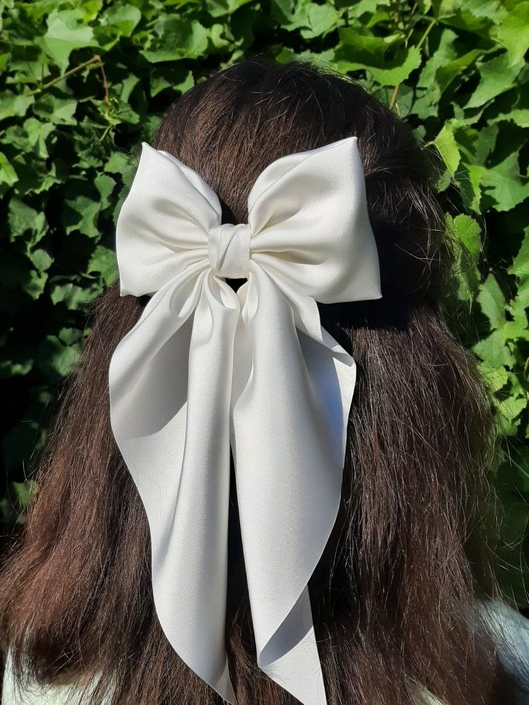 Elegant White Satin Bow Hair Clip